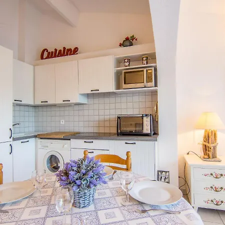 Holiday Home Les Parcs De Gassin-5 By Interhome